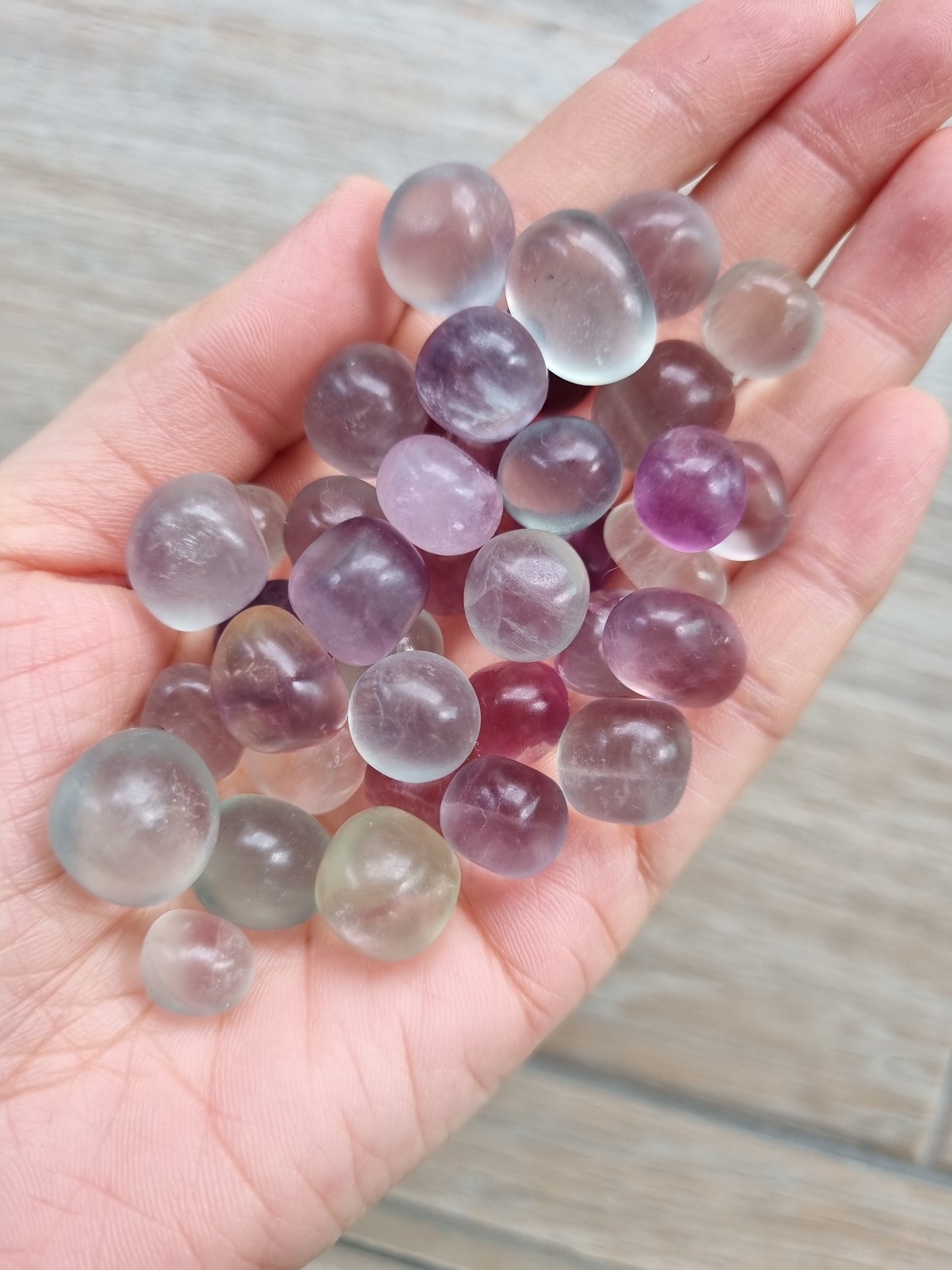 Fluorite polished chips ( per 100g)