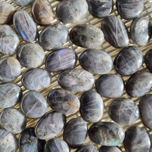 Labradorite tumbles - 5pcs per set