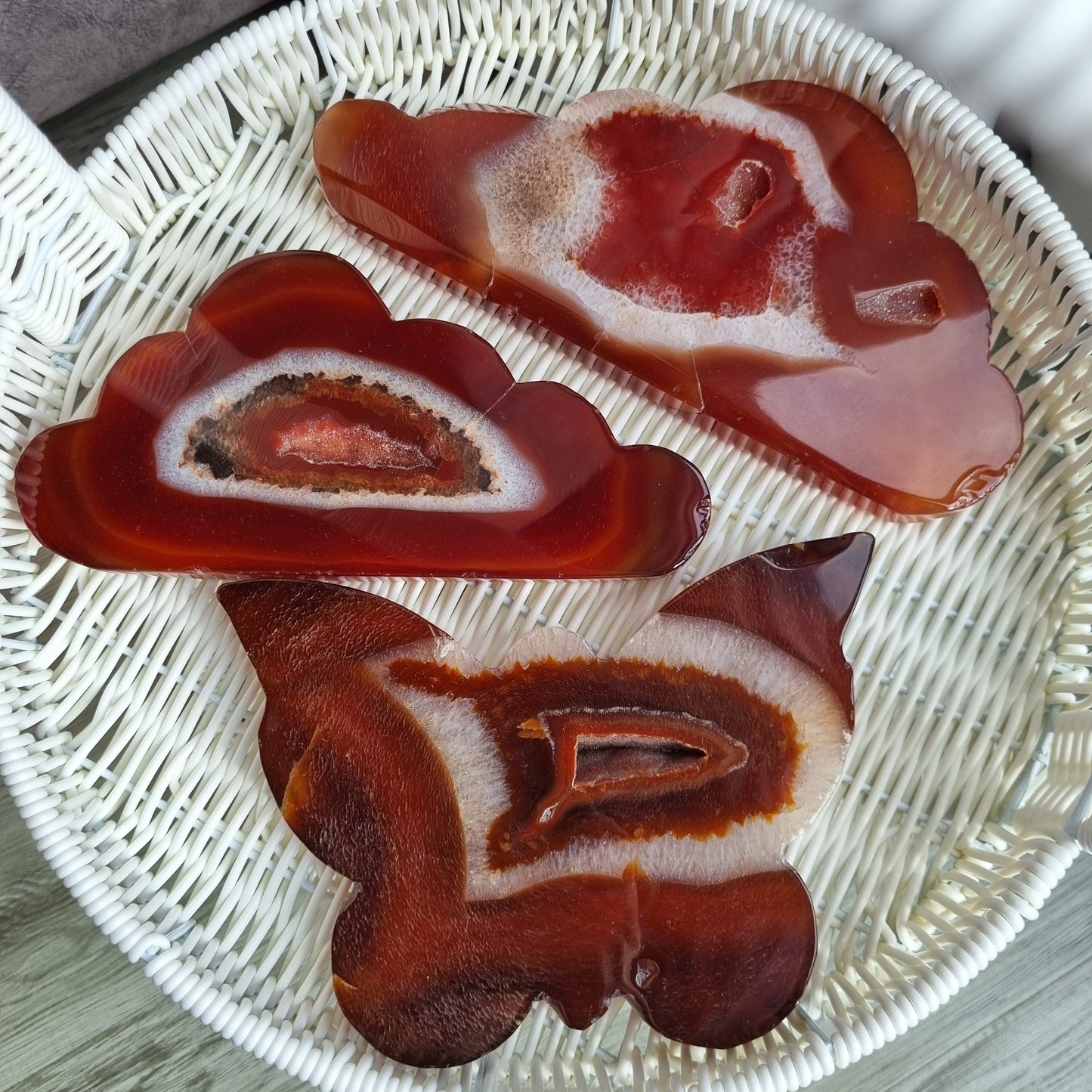 Red druzy agate carvings