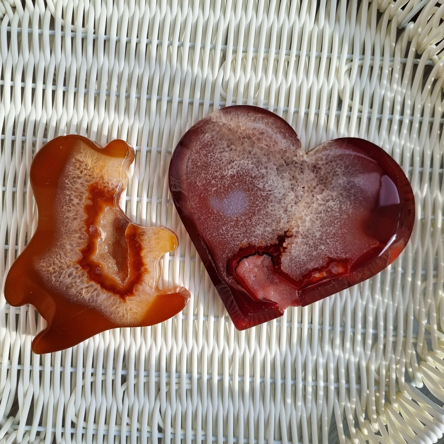 Red druzy agate carvings