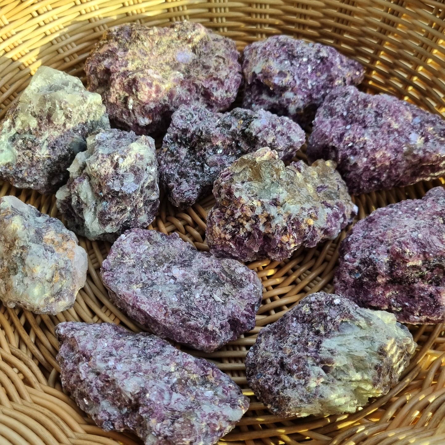 Raw lepidolite