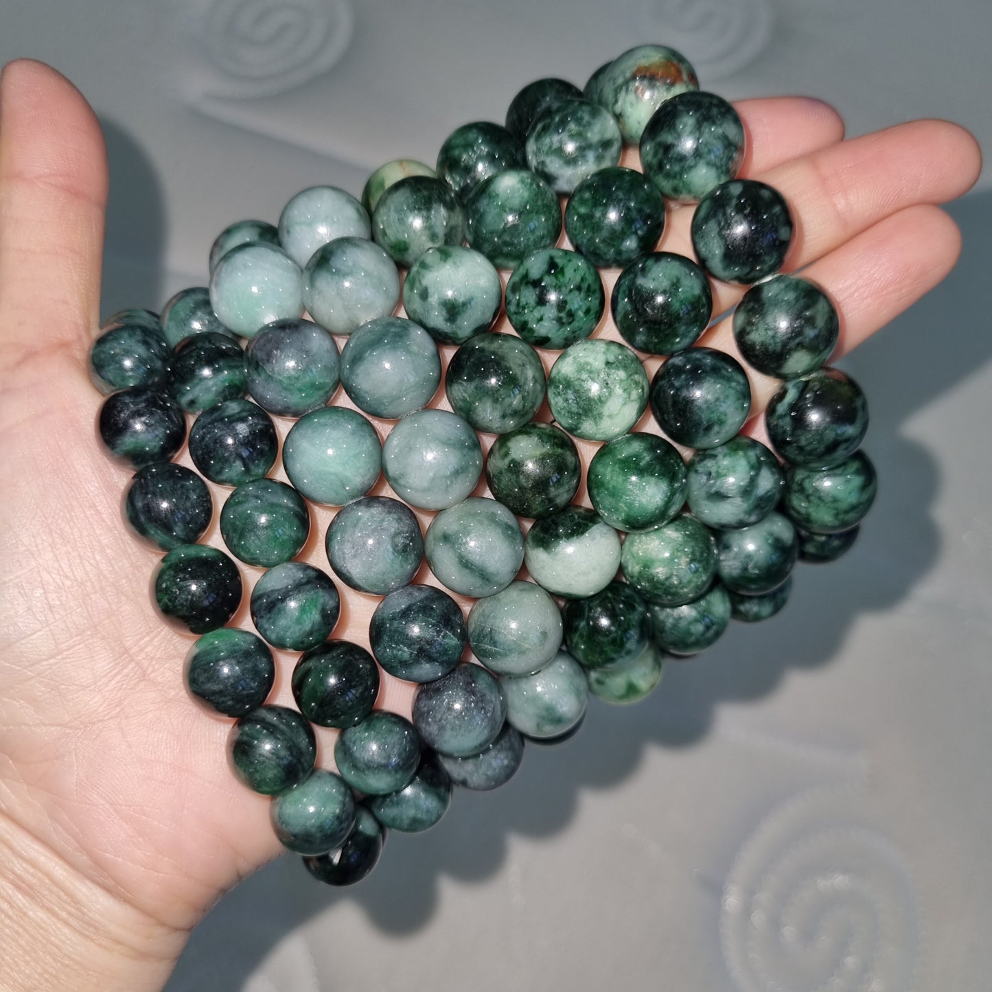 Certified Grade A green jadeite bracelets ( Piao Hua )